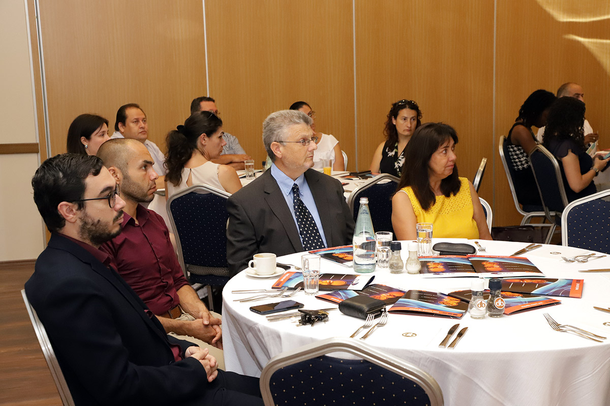 Empowering Adults to thrive at work: Digital Skills for 21st Century Jobs
