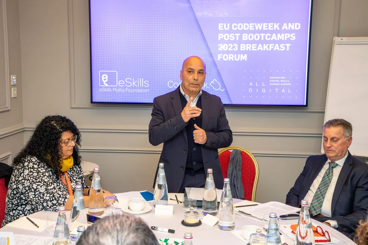 eu-codeweek-and-post-bootcamps-2023_01
